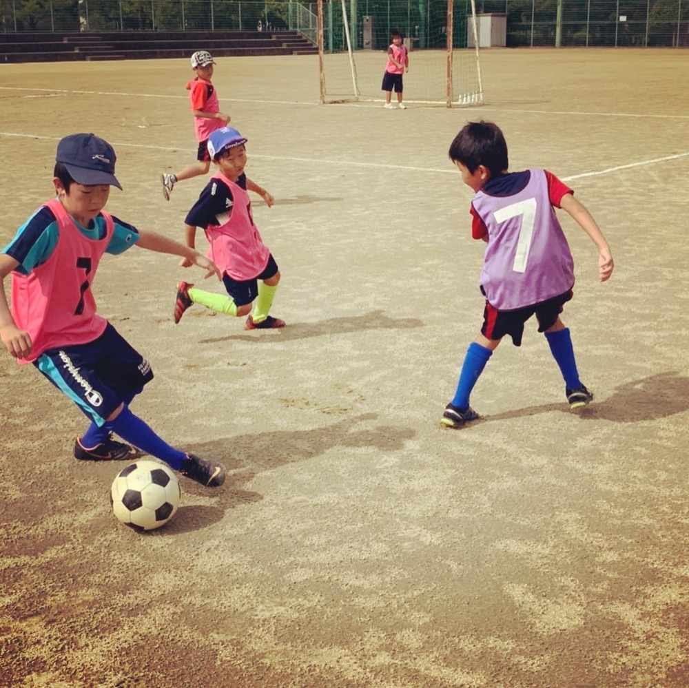 サッカースクールの指導員募集